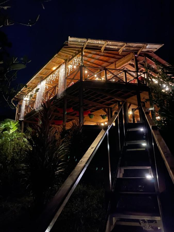 Eden Jungle Lodge 博卡斯德尔托罗 外观 照片